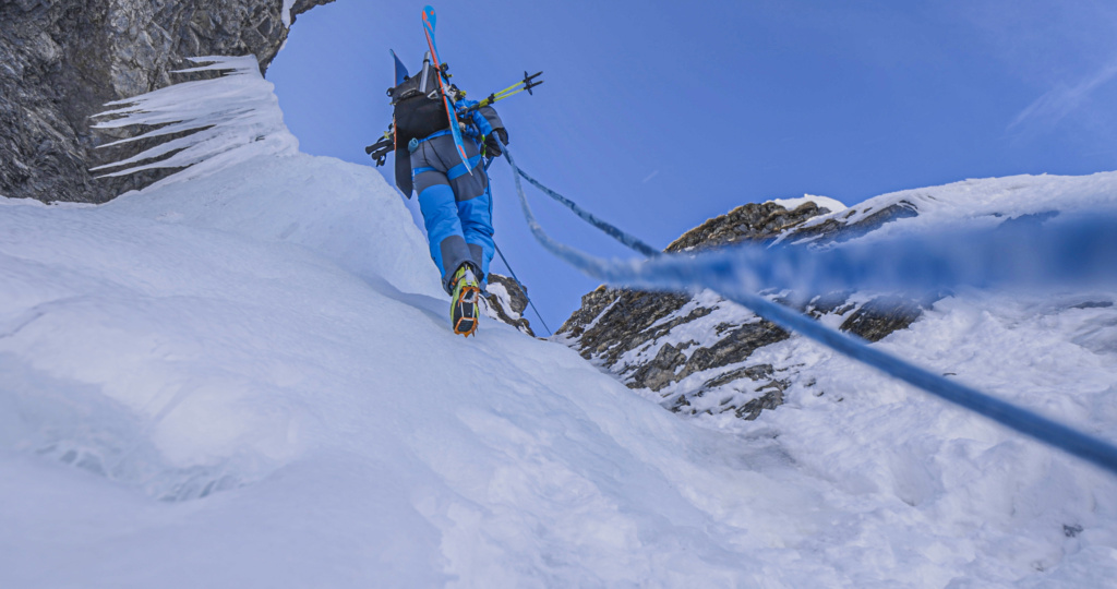 Linus Archibald rappelling in Engelberg Switzerland, Photographer, filmmaker, Alexander Ryden, Klättring
