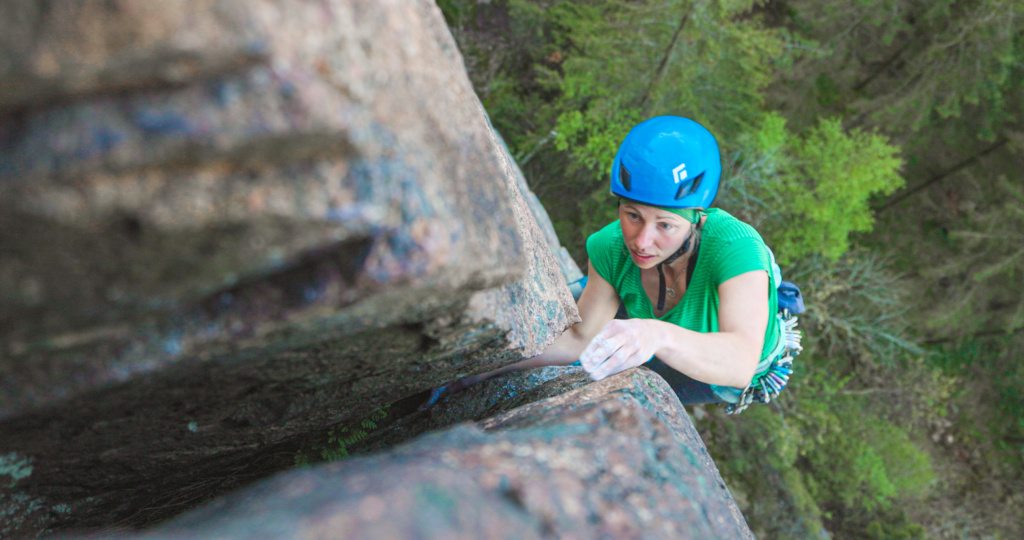 Karin Eknor climbing in Bohuslän Hallinden, Sweden, Photographer, filmmaker, Alexander Ryden, Klättring, fotograf klättring, filmare klättring