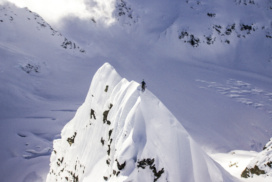 Mattias Hargin skiing on a Knife edge peak in Haines Alaska, Photographer, filmmaker, Alexander Ryden, Skidåkning